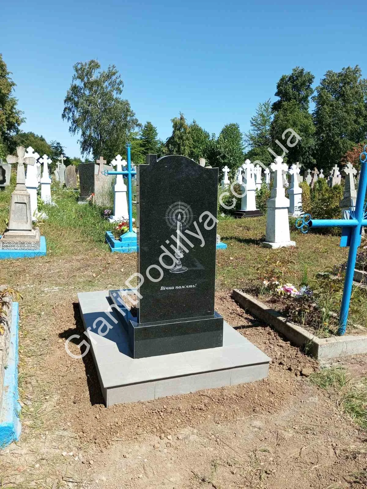 Одинарний пам'ятник з граніту - Кам'янець-Подільський | GranitPodillya